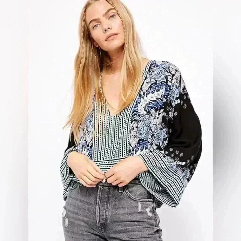 Free People Mix N’ Match V-Neck Boho Floral Oversized Kimono Top Size Small